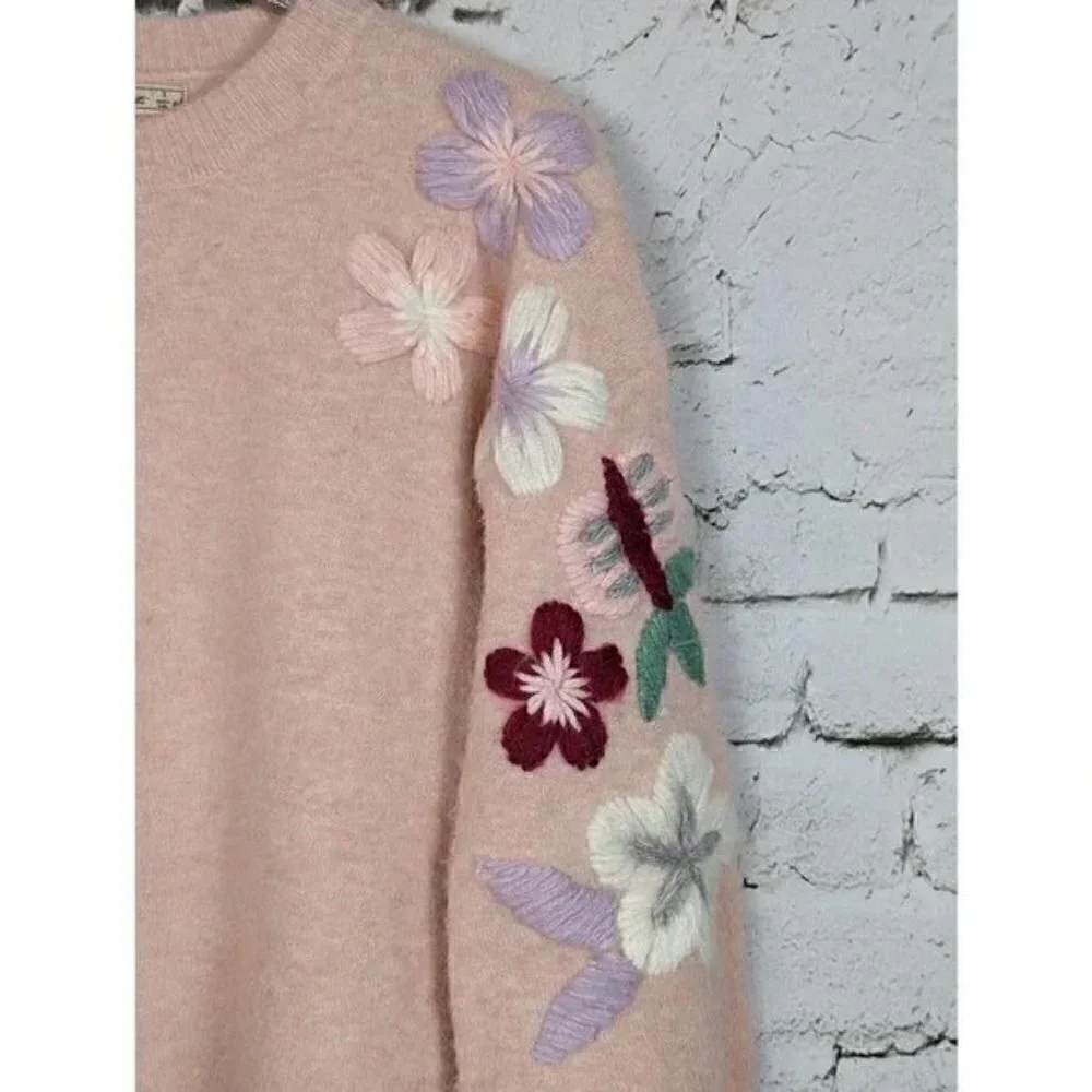 Boundless North Floral Embroidered Pullover Sweater Size S